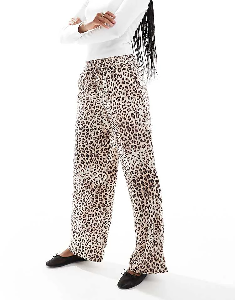 Cotton:On Cotton On Haven Linen Trousers In Leopard Print For Women - Image 2